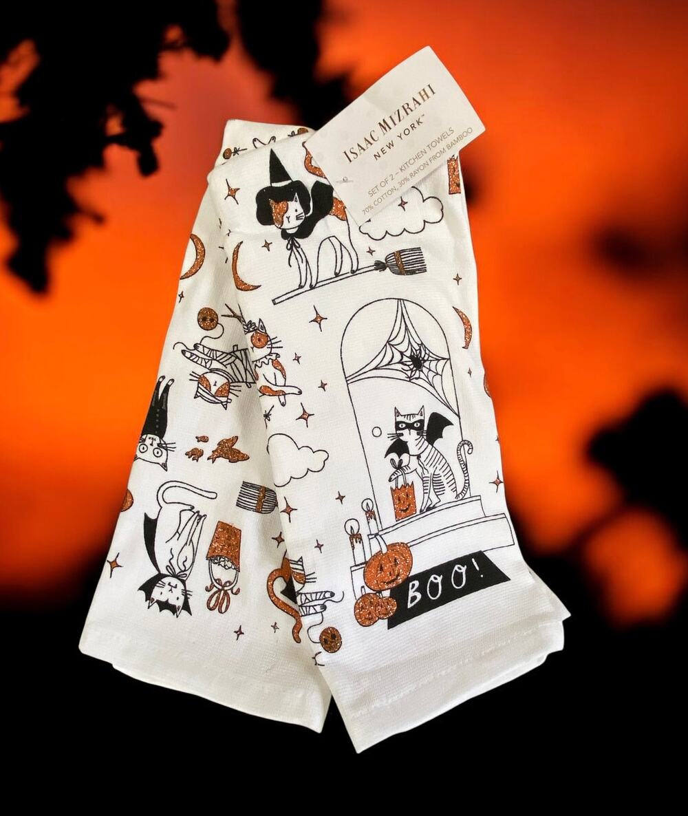 NWT Halloween Party Cat Cats in Costumes Witch Boo Kitty Dish Kitchen Towel Set